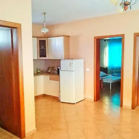 Dom wakacyjny Home Velipoje